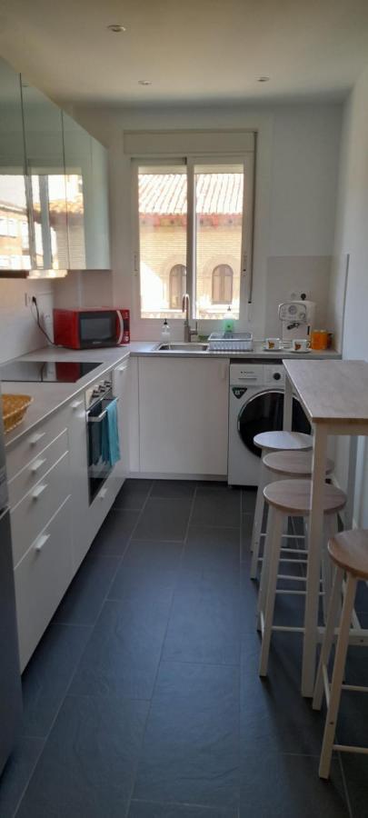 Piso- Huesca Capital - With Elevator Apartment Екстериор снимка